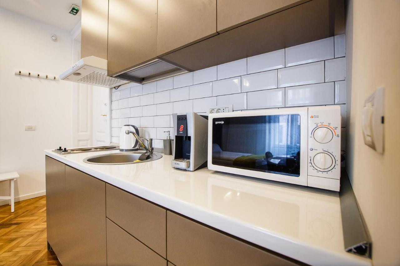 Eat It Cozy Downtown Apartments Oradea Bagian luar foto