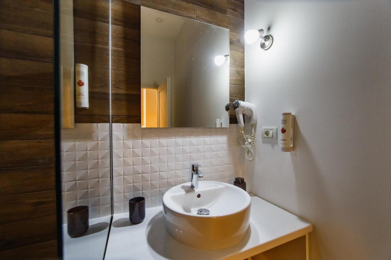Eat It Cozy Downtown Apartments Oradea Bagian luar foto